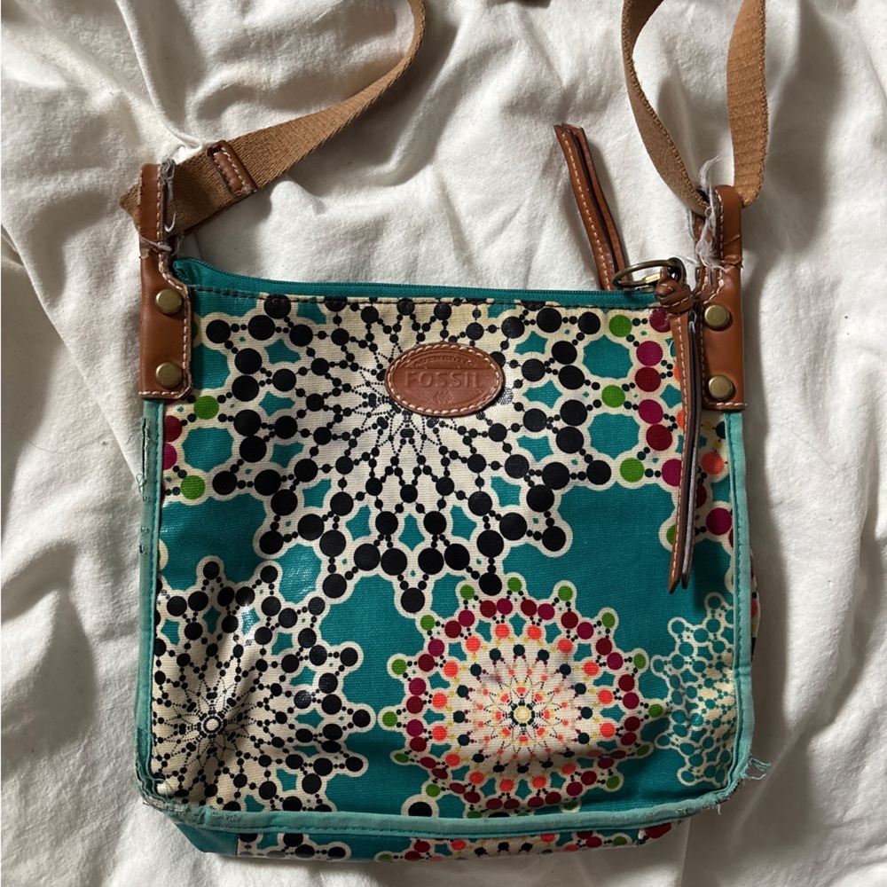 🔥3 for $25 Fossil bag with a fun blue pattern